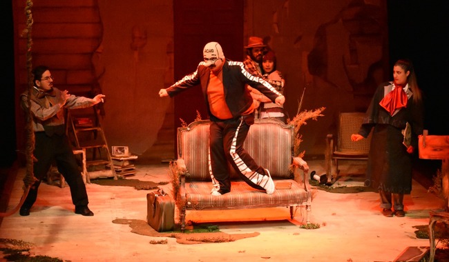  Estrenan Lun, de Valeria Fabbri, en el Teatro El Galeón Abraham Oceransky, como parte de La ENAT en escena